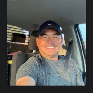 Meet your Posher, Amalio